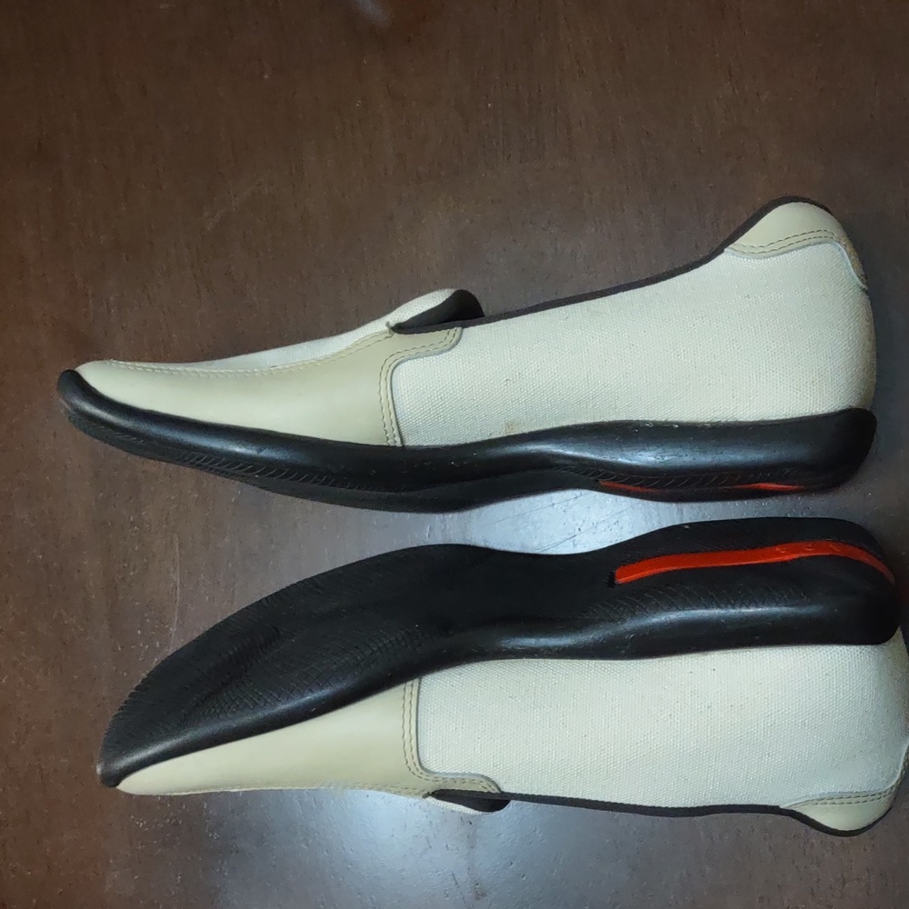 Prada Shoes - Picture 4 of 5
